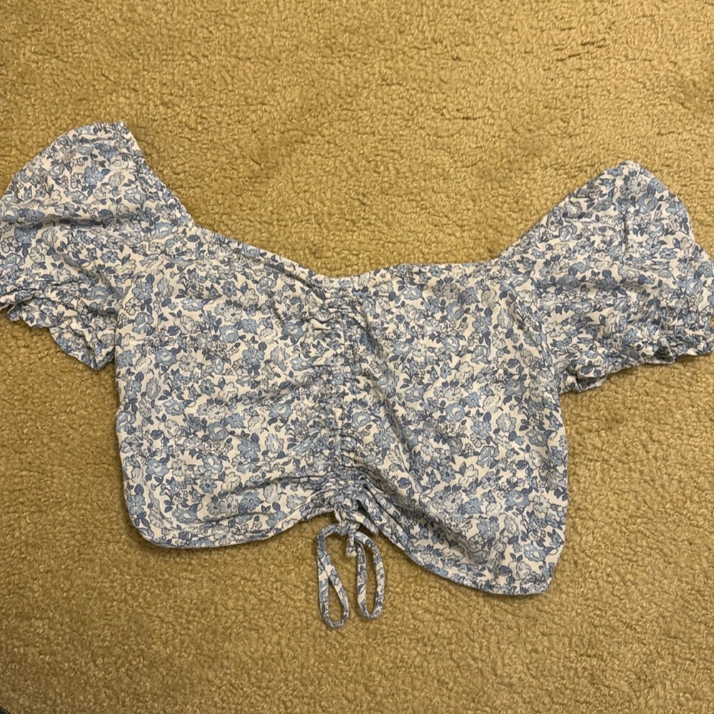 Hollister Floral Top